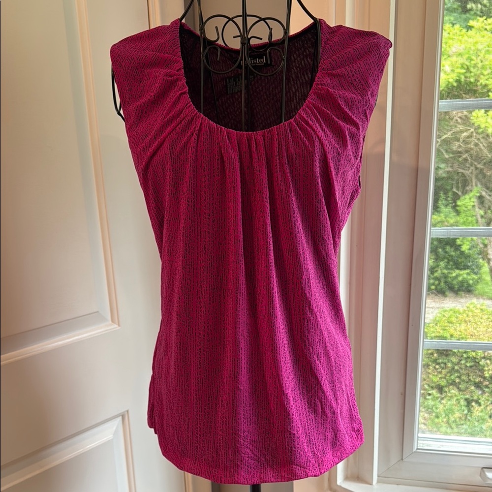 Kenneth Cole, scoopneck, fuchsia, and black capped sleeve blouse